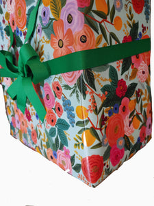 GIFT WRAP PAPER: FLORAL